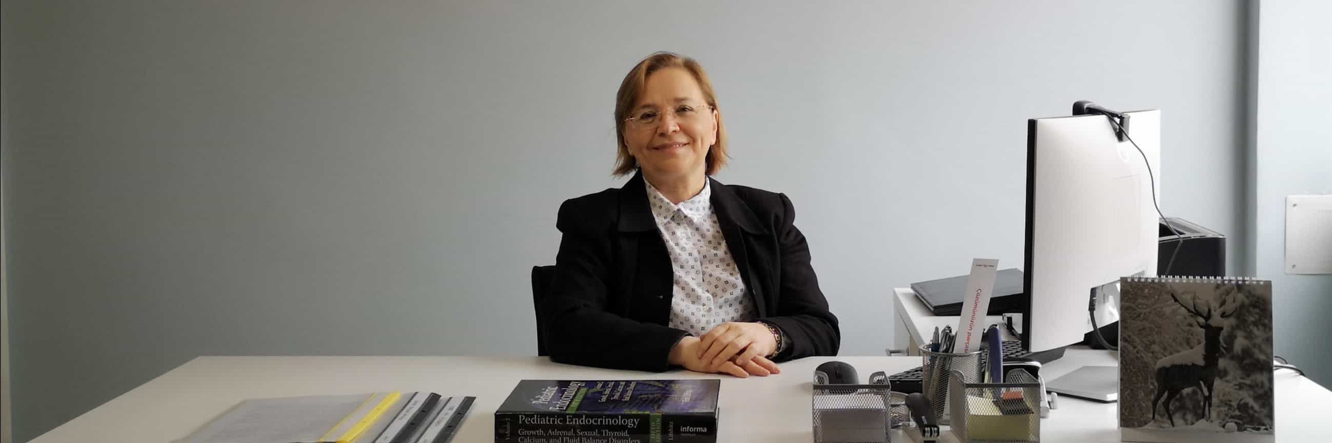 Prof. Dr. Ayfer Alikaşifoğlu, Çocuk Sağlığı ve Hastalıkları Uzmanı, Çocuk Endokrinoloji ve Metabolizma Uzmanı